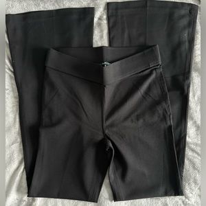 Women’s pull-on wide legged dress pants